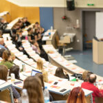 Schüler in der Aula